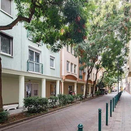 Central And Modern In Angels Street דירה *